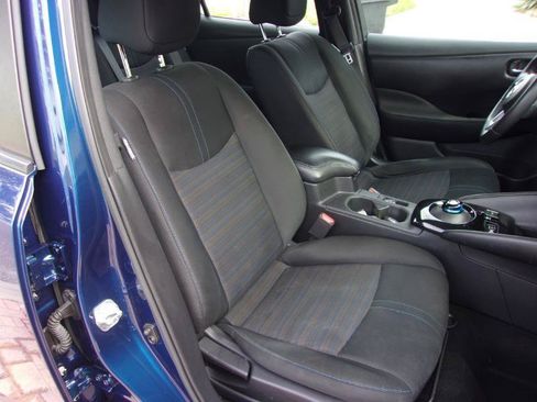 Used 2021 Nissan Leaf SV Plus w/ SV Plus Technology Package FWD image 25