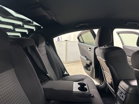 Used 2019 Dodge Charger R/T w/ Blacktop Package image 26
