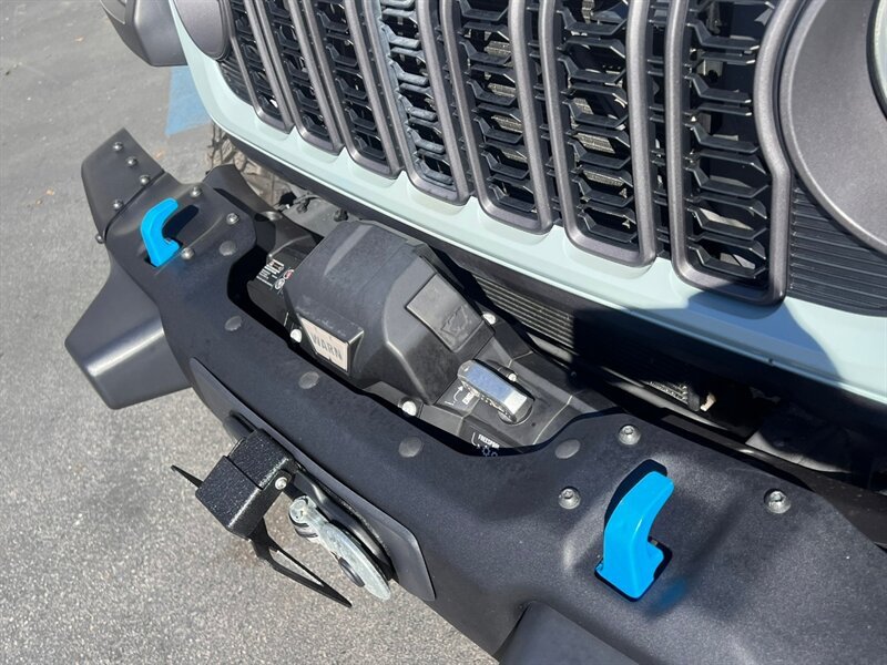 Used 2024 Jeep Wrangler Unlimited Rubicon 4xe AWD/4WD image 13