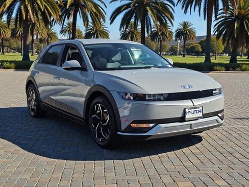 Certified 2024 Hyundai Ioniq 5 SEL image 4