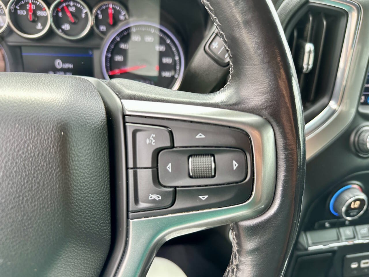 Used 2019 Chevrolet Silverado 1500 RST w/ All-Star Edition AWD/4WD image 23