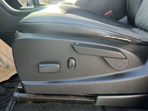 Used 2017 Chevrolet Colorado Z71 image 16