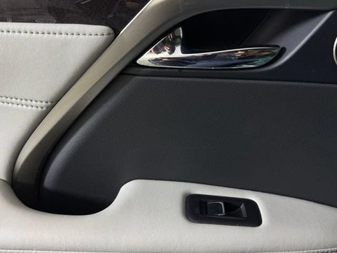 Used 2016 Lexus RX 450h AWD image 30
