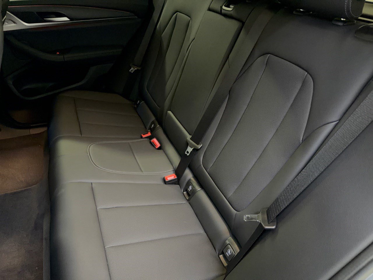 Used 2023 BMW X3 sDrive30i w/ Premium Package w/ZPA RWD image 25