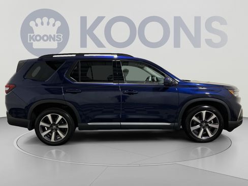 Used 2023 Honda Pilot Touring image 8