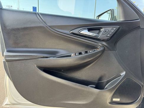 Used 2020 Chevrolet Malibu Premier FWD image 25