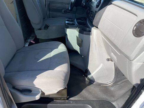 Used 2013 Ford E-250 and Econoline 250 w/ PWR Group image 31