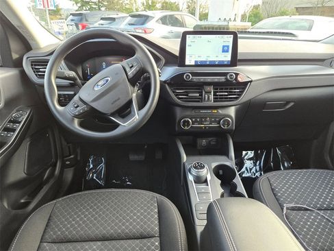 Used 2025 Ford Escape Active image 11