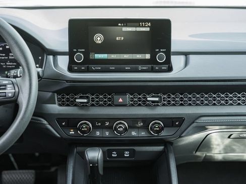 Used 2025 Honda Accord SE image 16