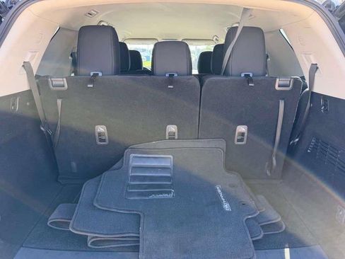 Used 2025 Nissan Pathfinder SV AWD/4WD image 10