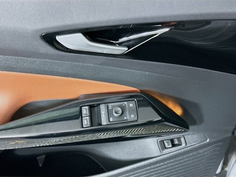 Used 2022 Volkswagen ID.4 Pro S image 15