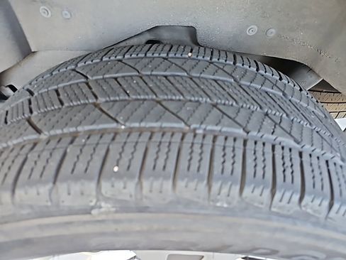 Used 2017 Chevrolet Tahoe LT image 17