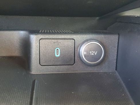 Certified 2020 Ford Escape SE image 29