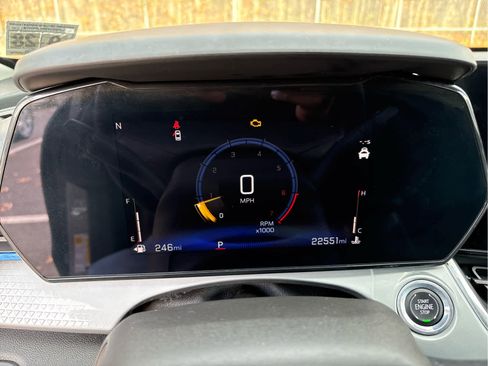 Used 2024 Chevrolet Trax LT w/ Driver Confidence Package image 20