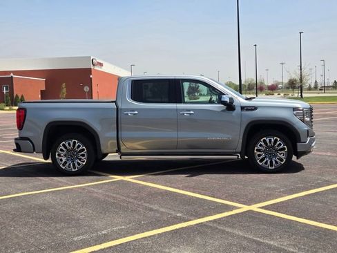 Used 2024 GMC Sierra 1500 Denali Ultimate AWD/4WD image 2