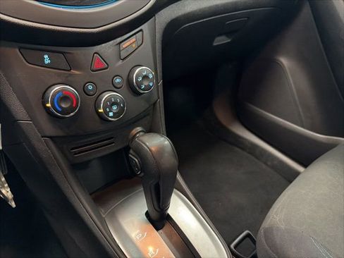 Used 2016 Chevrolet Trax LS FWD image 22