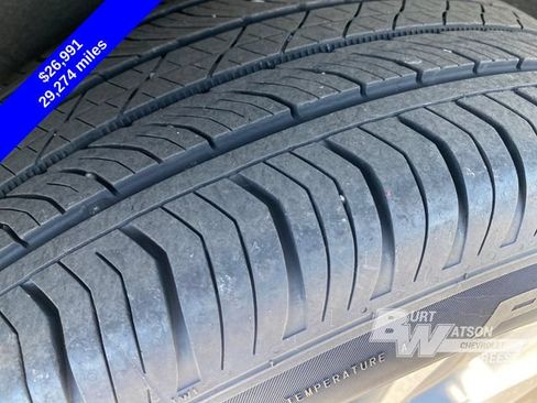 Certified 2023 Buick Envision Preferred AWD/4WD image 17