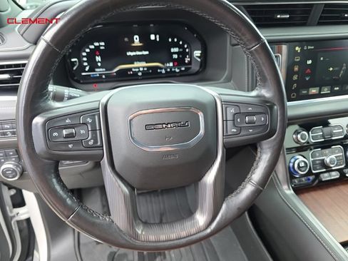 Used 2023 GMC Yukon XL Denali Ultimate AWD/4WD image 14