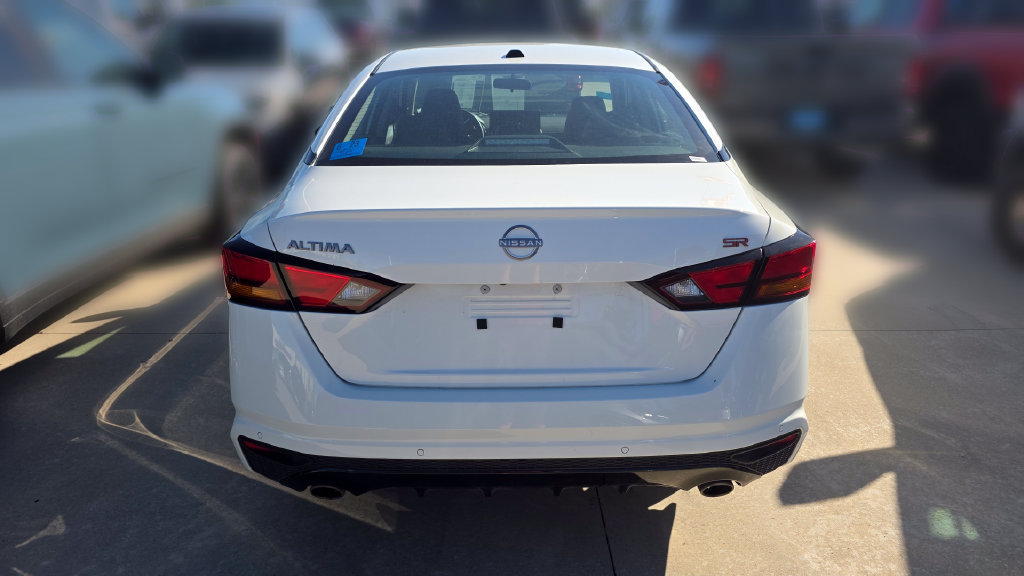 Used 2026 Nissan Altima 2.5 SR FWD image 3