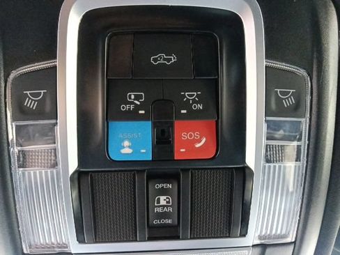 Used 2026 RAM 2500 Laramie AWD/4WD image 26