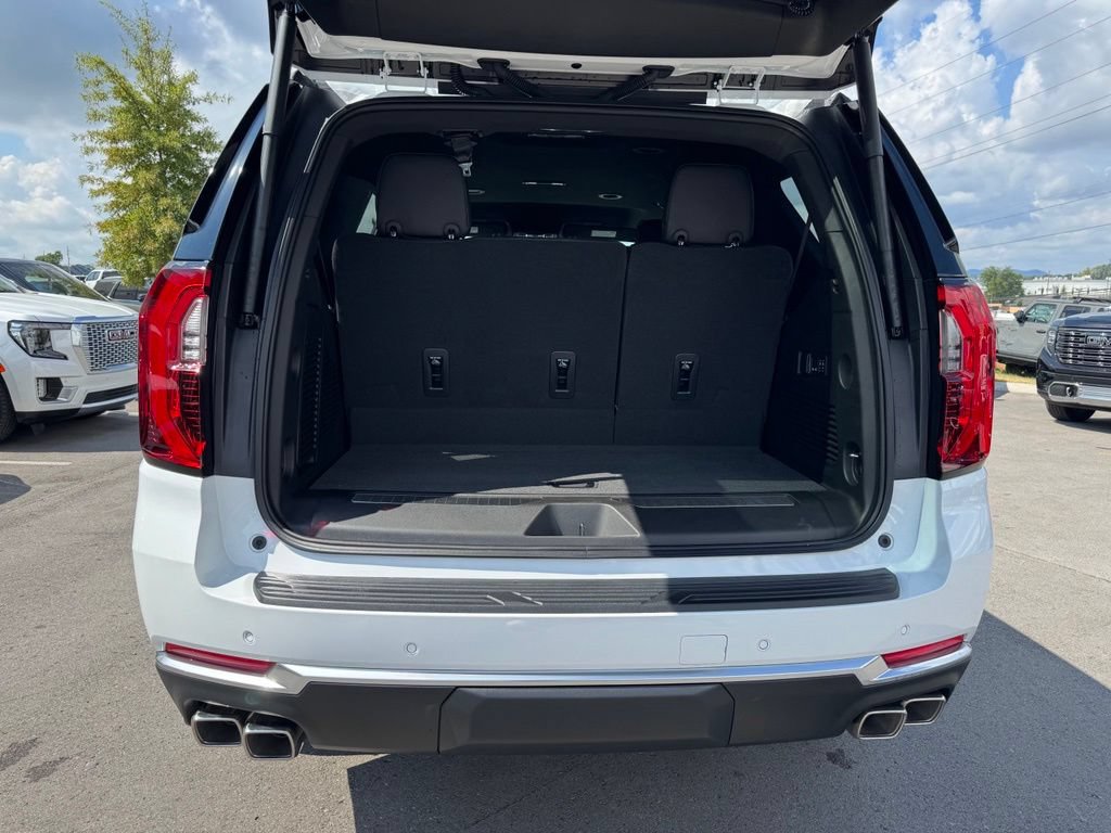 New 2026 GMC Yukon Denali RWD image 32