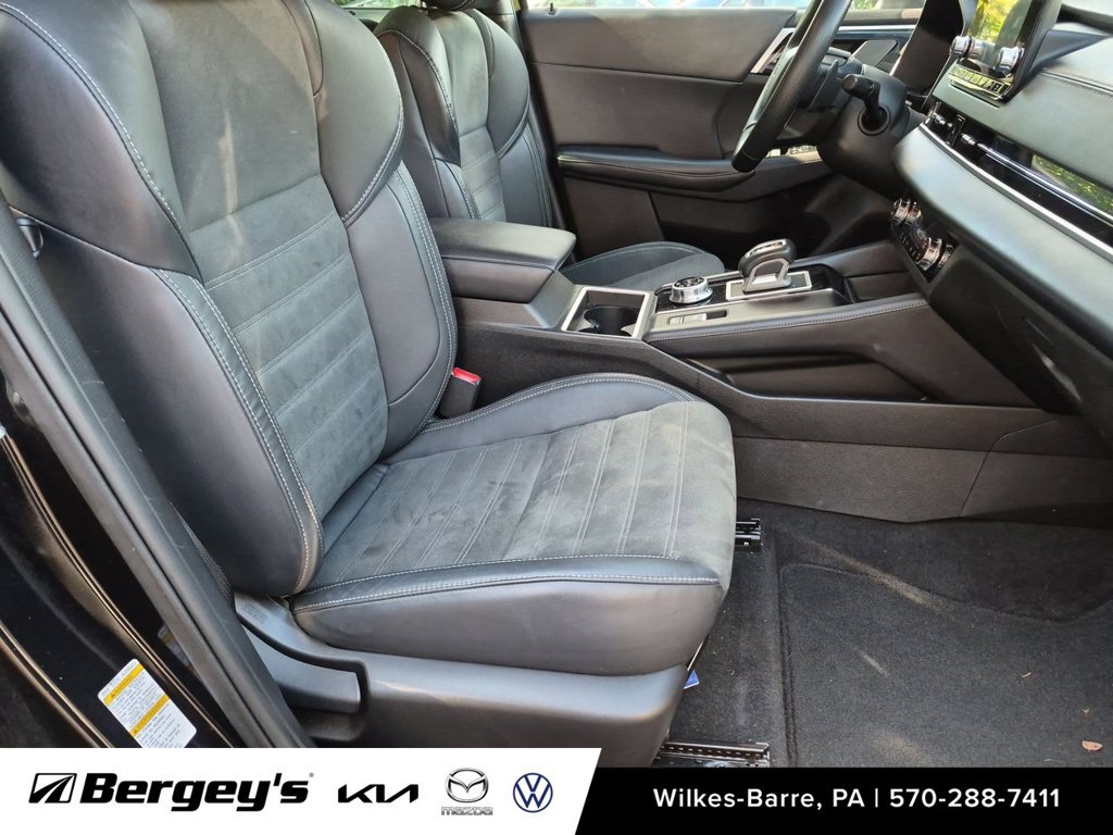 Used 2023 Mitsubishi Outlander SE AWD/4WD image 27