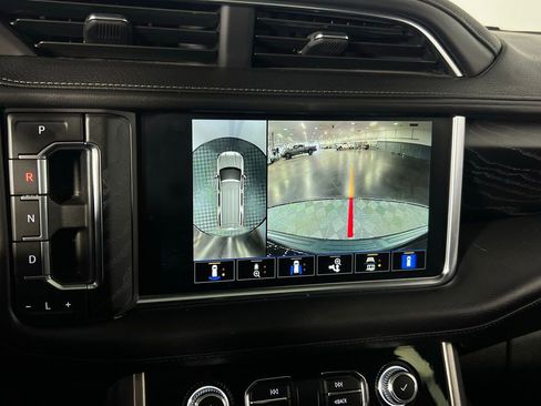 Used 2024 GMC Yukon Denali image 20