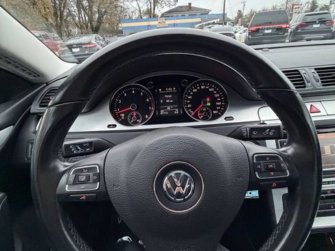 Used 2010 Volkswagen CC Luxury image 26