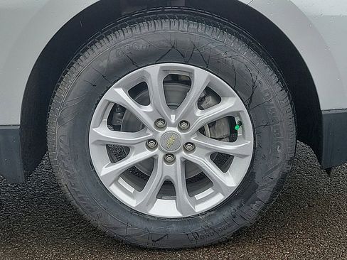 Used 2021 Chevrolet Equinox LT image 8