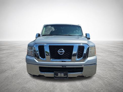 Used 2015 Nissan NV 3500 SV RWD image 3