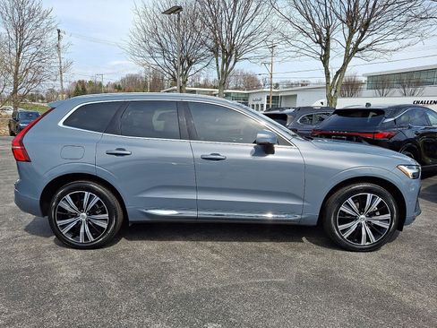 Certified 2023 Volvo XC60 B5 Plus w/ Climate Package image 7