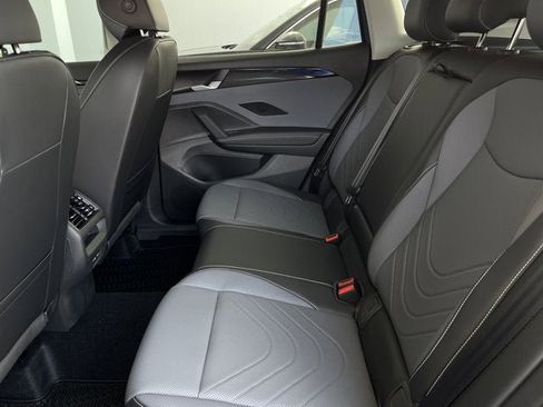 New 2026 Volkswagen Tiguan SE R-Line image 27