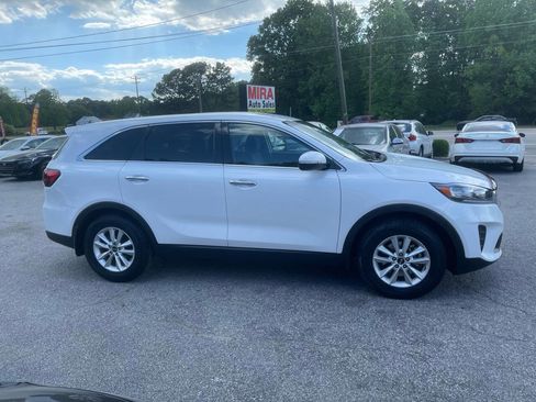 Used 2019 Kia Sorento FWD image 7