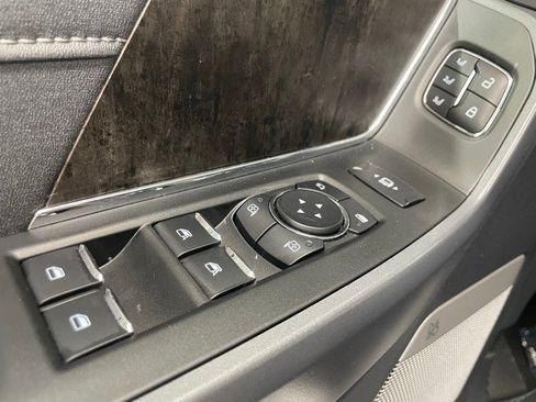 Certified 2024 Ford F250 Lariat w/ Lariat Ultimate Package image 6