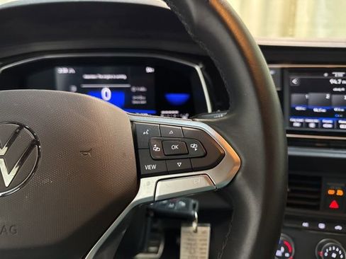 Certified 2023 Volkswagen Jetta Sport image 17