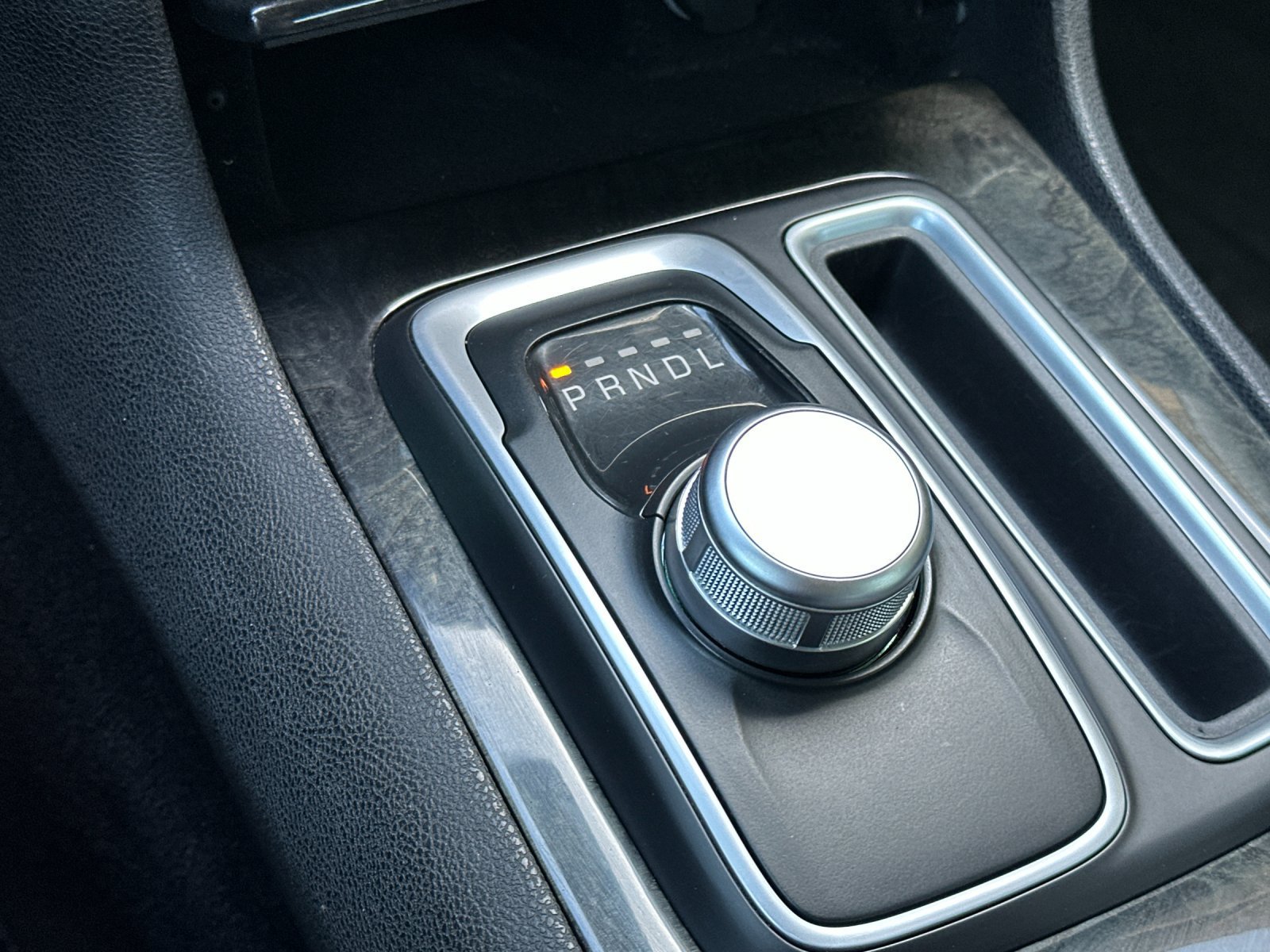 Used 2019 Chrysler 300 Limited w/ Safetytec Plus Group RWD image 21