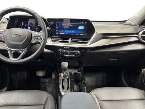 Used 2025 Chevrolet Trax ACTIV w/ Driver Confidence Package FWD image 10