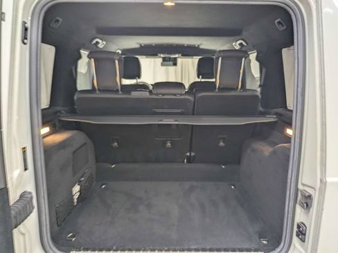 Used 2021 Mercedes-Benz G 550 w/ G Manufaktur Interior Package image 27