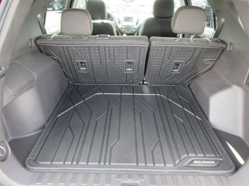 Used 2024 Chevrolet Equinox LT w/ LPO, Floor Liner Package FWD image 12