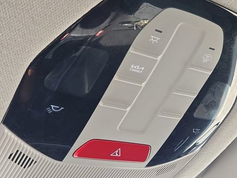 Used 2025 Kia K4 FWD image 12