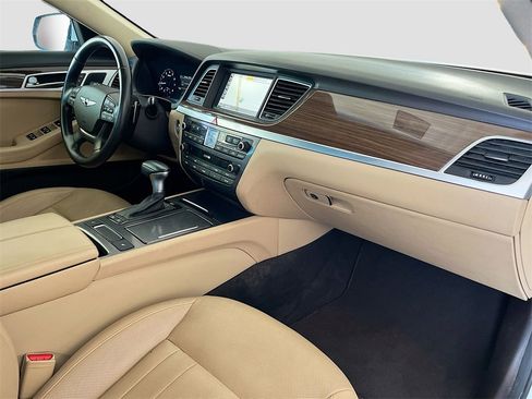 Used 2019 Genesis G80 3.8 image 28