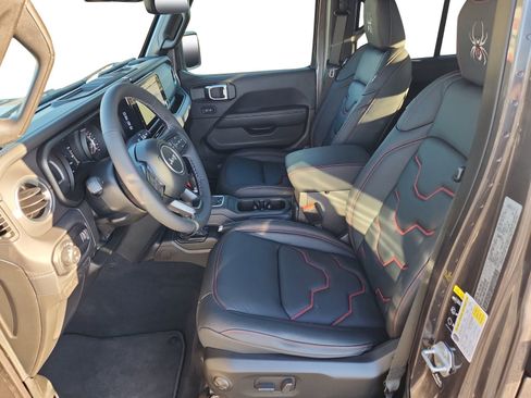 New 2025 Jeep Gladiator Sport w/ Premium Package image 9