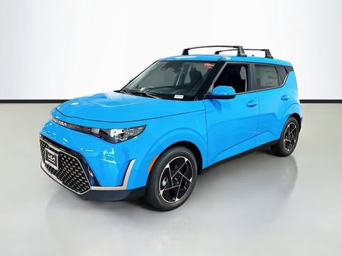 New 2025 Kia Soul EX image 3
