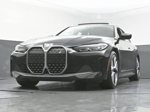 Used 2022 BMW i4 eDrive40 w/ Premium Package image 52