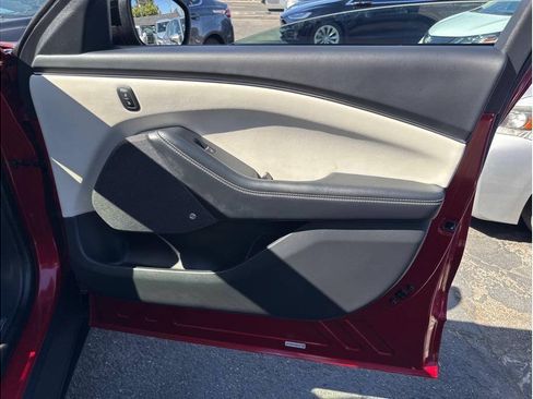 Used 2022 Ford Mustang Mach-E Premium RWD image 31