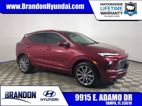 Used 2025 Buick Encore GX Avenir w/ Avenir Technology Package image 1