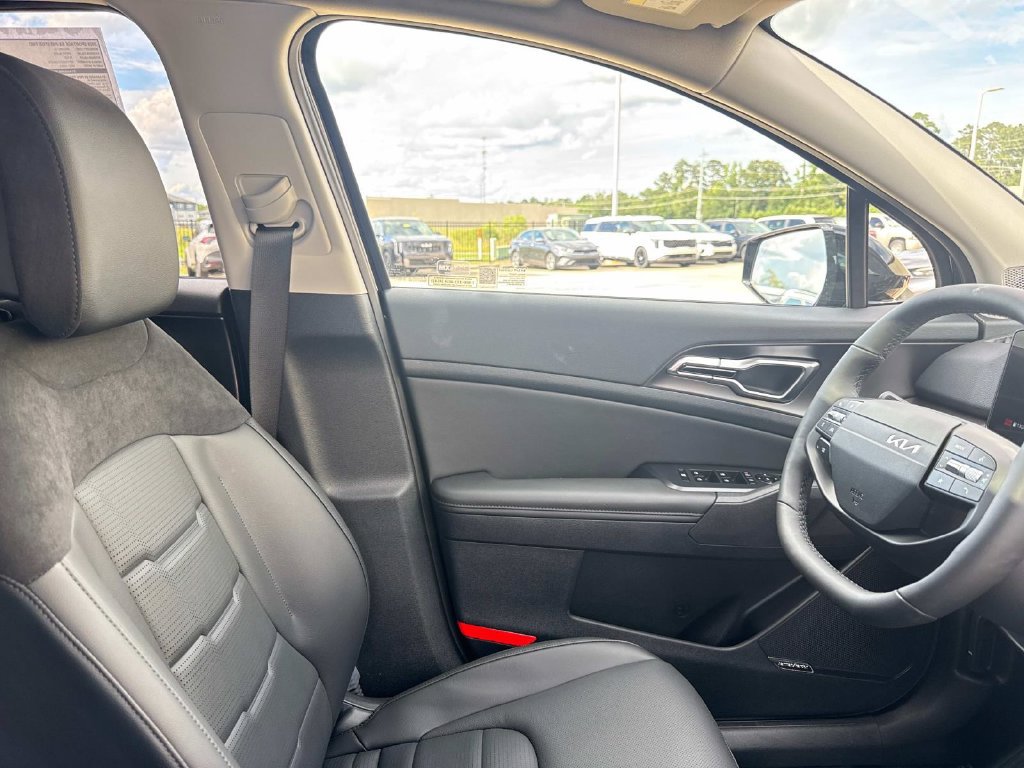 New 2026 Kia Sportage SX FWD image 12