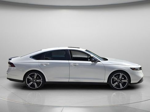 Certified 2025 Honda Accord Sport image 3