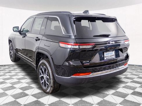 New 2025 Jeep Grand Cherokee Limited image 12