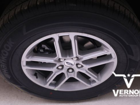 New 2025 Ford Explorer Active image 34